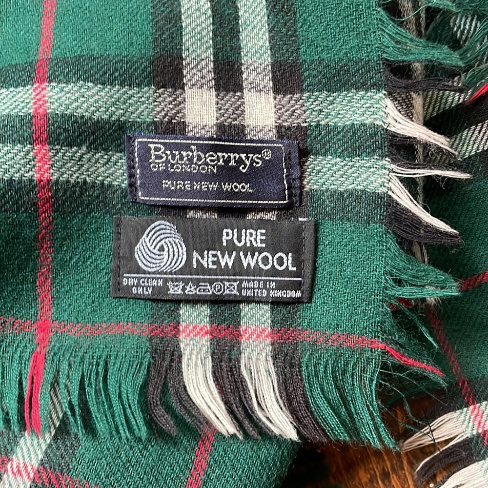 Burberry Pure Wool Wrap/Scarf